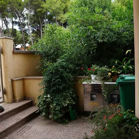 Seaside Dorjan Apartment Pula